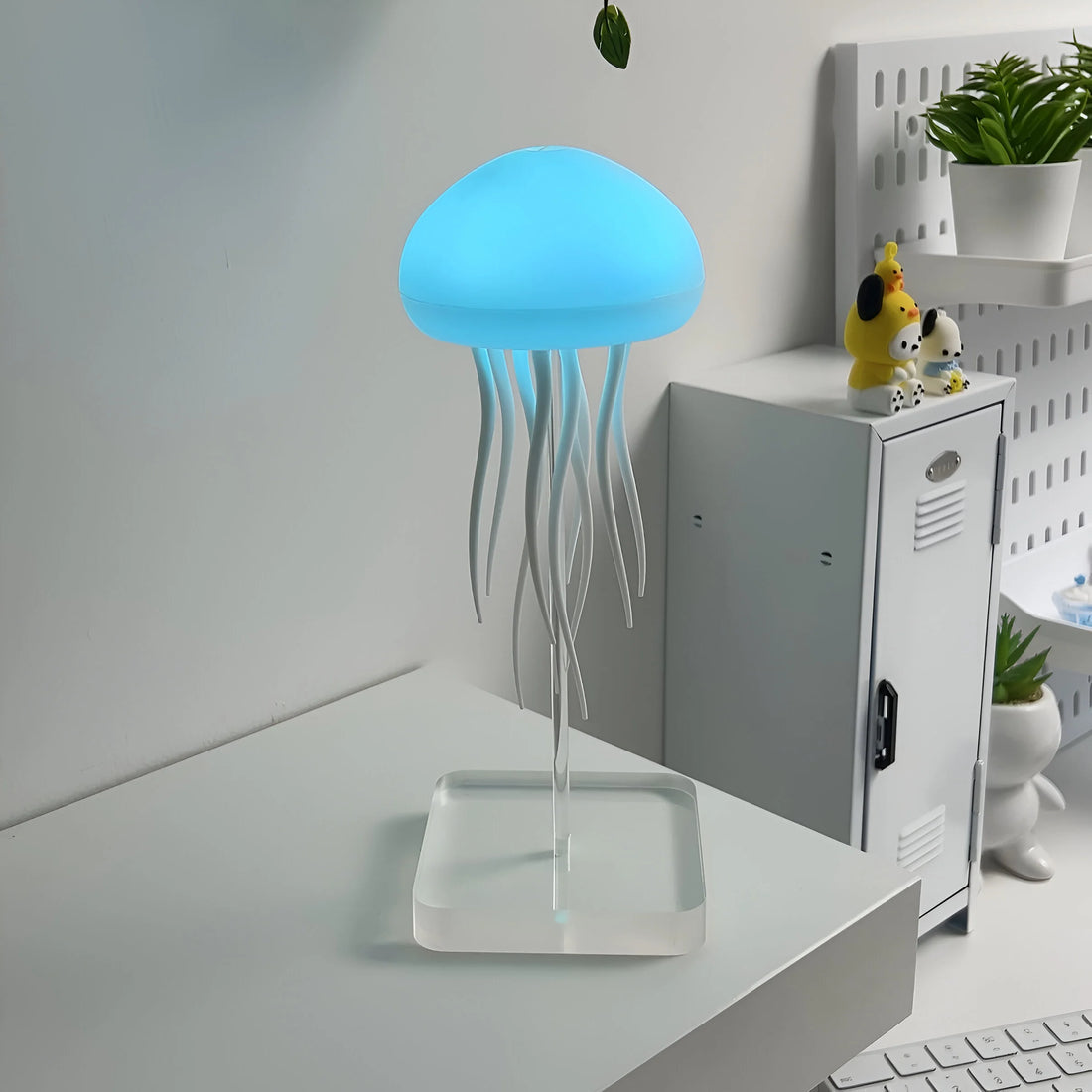 Zemora™ Dancing Jellyfish Lamp